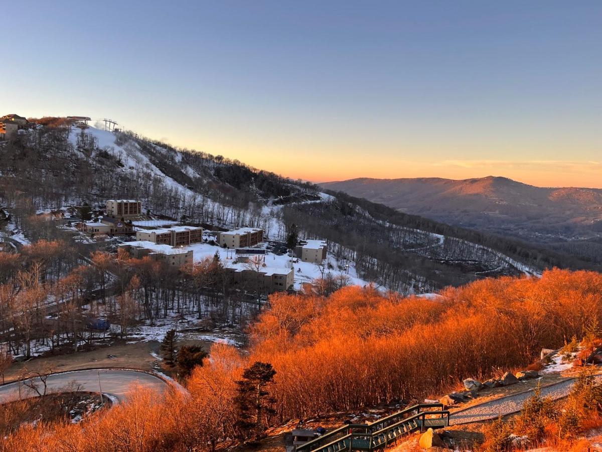 On Top Of The World At Sugar Top Resort Sugar Mountain Εξωτερικό φωτογραφία